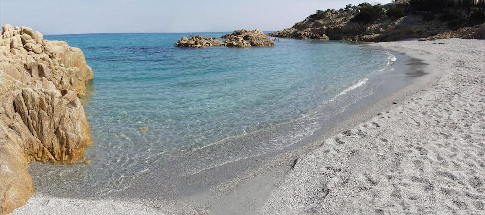 Residence Sos Alinos Cala Liberotto Esterno foto