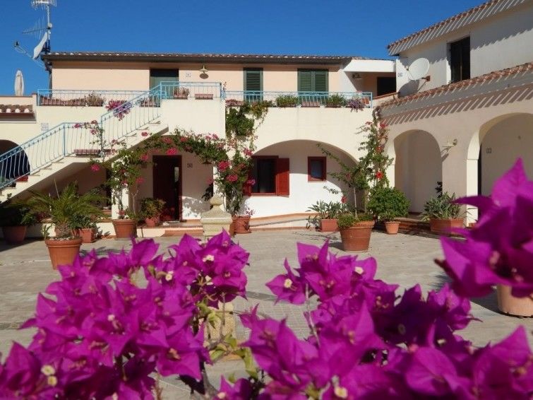 Residence Sos Alinos Cala Liberotto Esterno foto