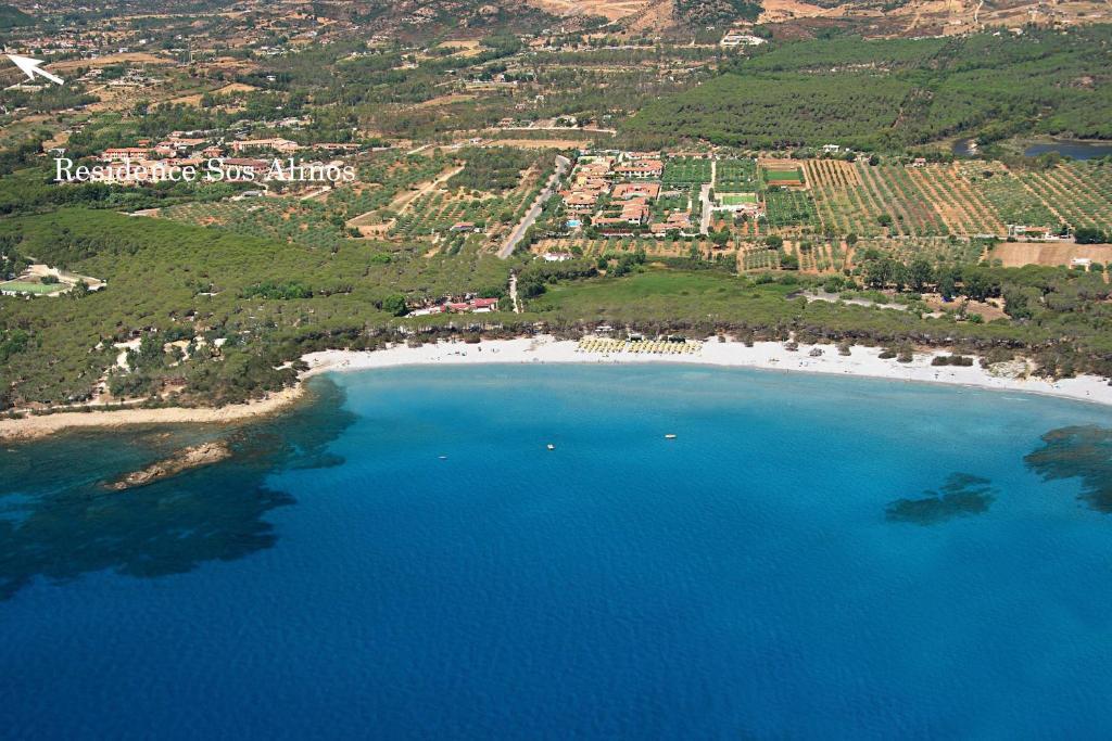 Residence Sos Alinos Cala Liberotto Esterno foto