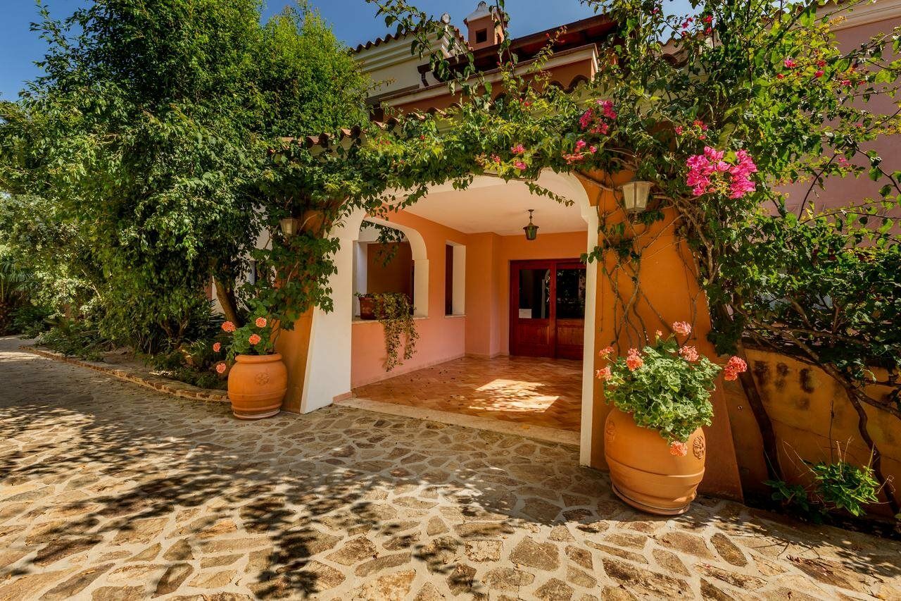 Residence Sos Alinos Cala Liberotto Esterno foto